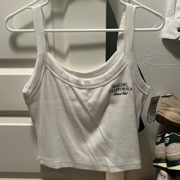 Crop top - Picture 1 of 4